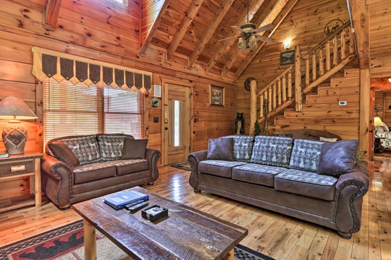 Pigeon Forge Getaway With Covered Patio And Hot Tub! エクステリア 写真