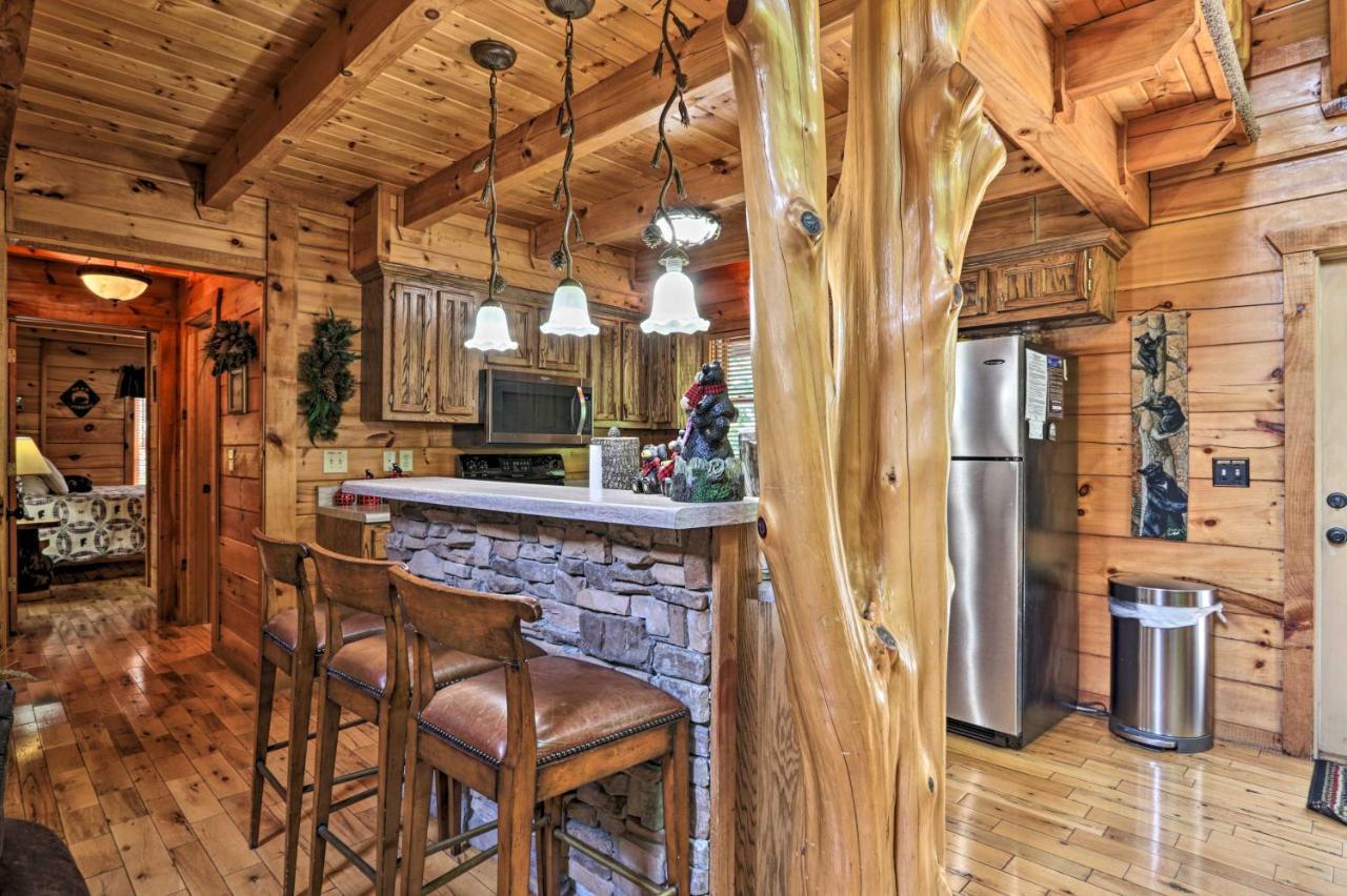 Pigeon Forge Getaway With Covered Patio And Hot Tub! エクステリア 写真